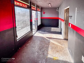 915 SW Hwy 97, Madras, OR for lease Interior Photo- Image 2 of 6