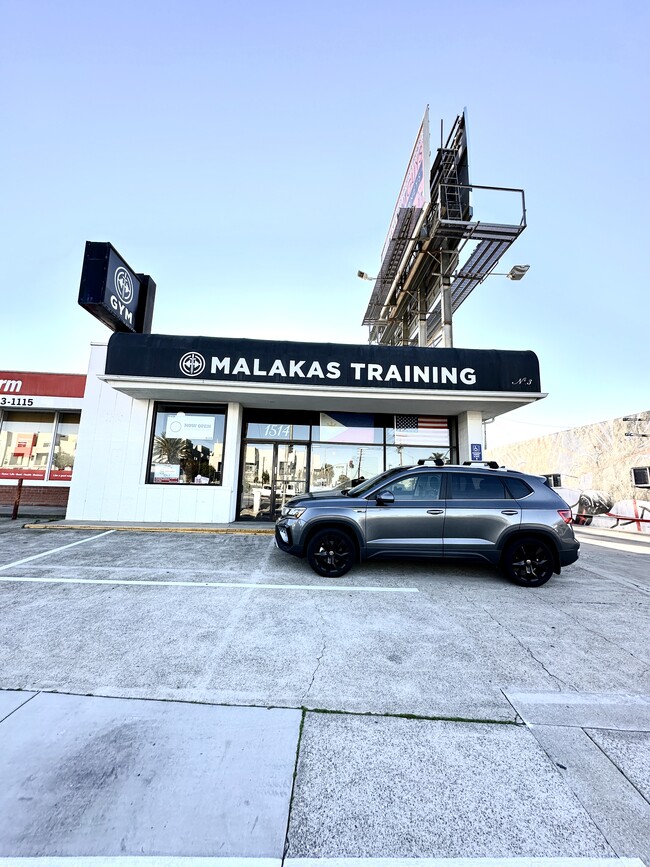 Plus de détails pour 1514 Newport Blvd, Costa Mesa, CA - Commerce de détail à louer