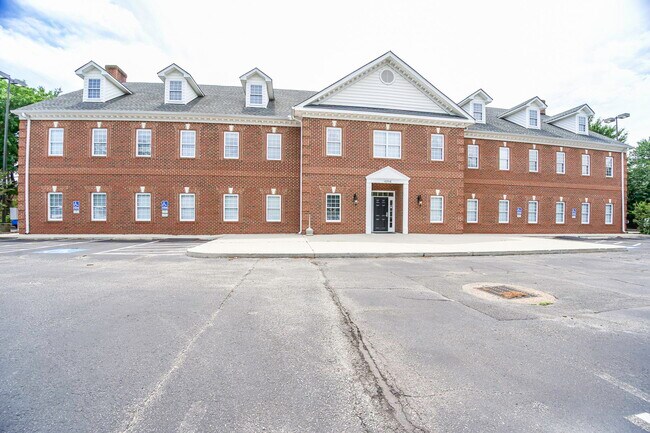 Plus de détails pour 10310 Memory Ln, Chesterfield, VA - Bureau à vendre