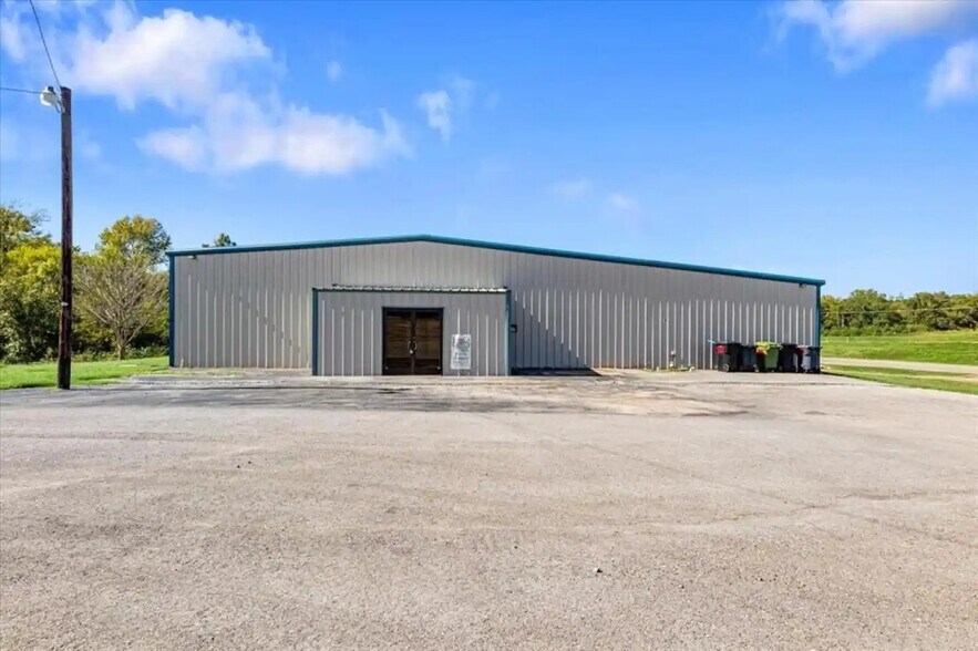 401 I-30, Winfield, TX à vendre - Photo du bâtiment - Image 3 de 17