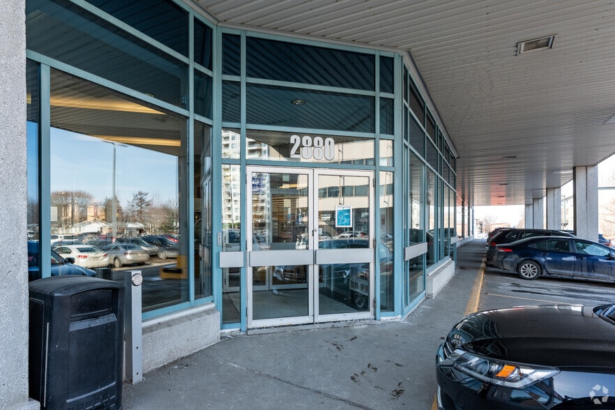 2880 Ch Des Quatre-Bourgeois, Québec, QC for lease - Building Photo - Image 3 of 3