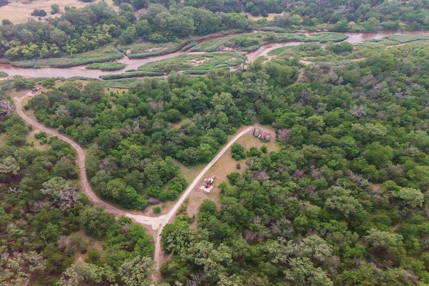 9111 Long View Road, Burrton, KS for sale - Building Photo - Image 3 of 102