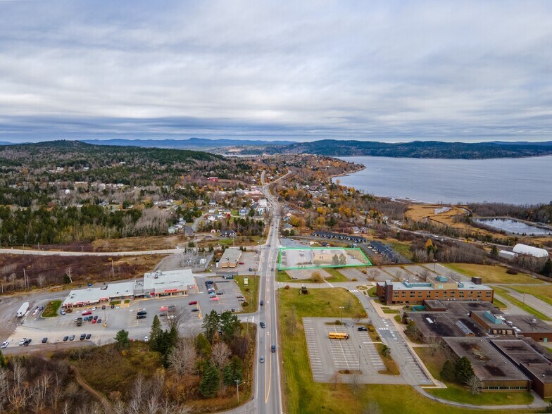 110 River Valley Dr, Grand Bay-westfield, NB à louer - Photo du bâtiment - Image 3 de 10