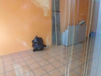 Plus de détails pour Commerce de détail à louer