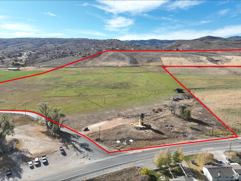 1925 S Bear Lake Blvd, Garden City, UT for sale - Building Photo - Image 3 of 15