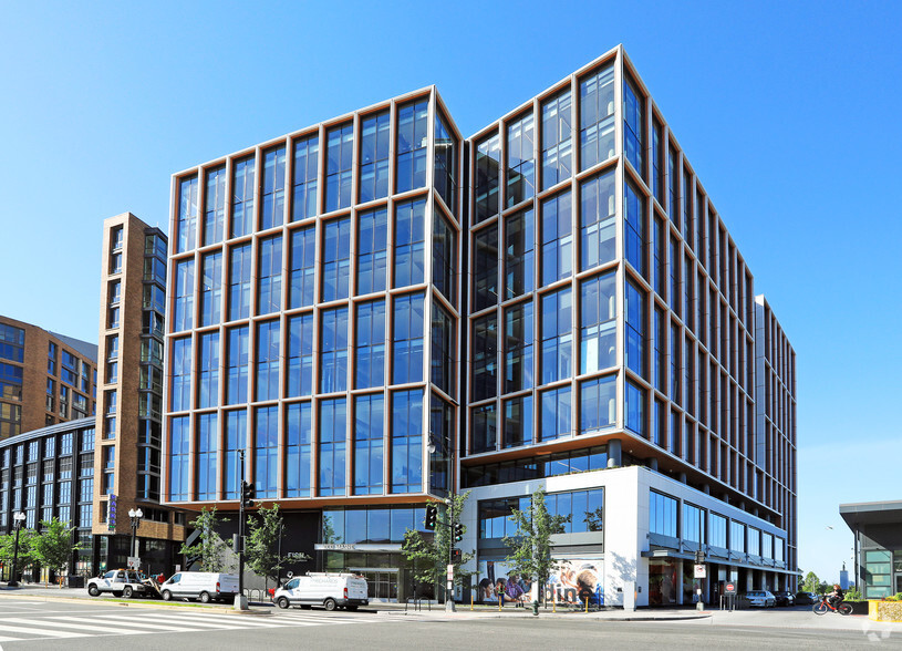 1000 Maine Ave SW, Washington, DC for lease - Primary Photo - Image 1 of 9