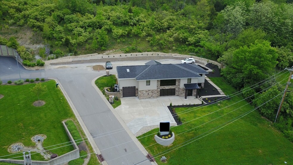 1137 Steffen Ln, Wilder, KY for sale - Aerial - Image 1 of 6