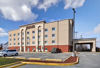 Plus de détails pour 202 Fairview Dr, Monaca, PA - Services hôteliers à vendre