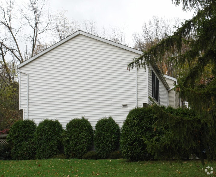 209-217 Glenn Ave, Bloomsburg, PA à vendre - Photo du bâtiment - Image 2 de 2