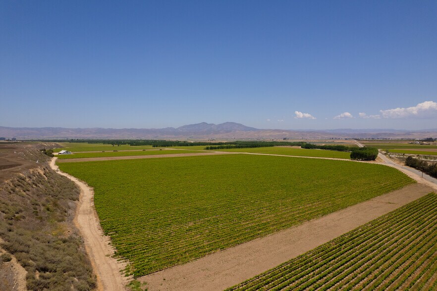 41460 Los Coches Rd, Soledad, CA for sale - Building Photo - Image 3 of 16