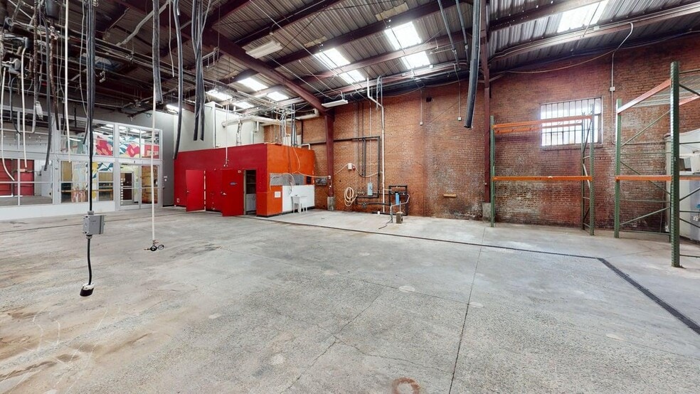 726 Rigsbee Ave, Durham, NC for lease - Building Photo - Image 2 of 11