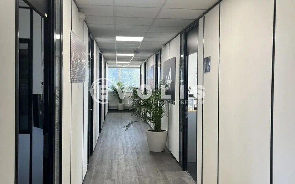 Flex dans Les Ulis à louer - Photo du bâtiment - Image 3 de 13