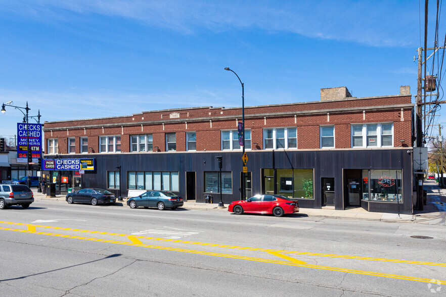 2400-2402 W Devon Ave, Chicago, IL for lease - Building Photo - Image 3 of 3