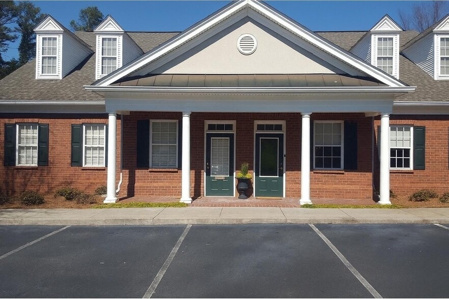 3535 Roswell Rd, Marietta, GA for lease - Building Photo - Image 1 of 5