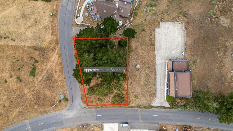129 Lower Pacific Dr, Whitethorn, CA à vendre - Photo du bâtiment - Image 2 de 106