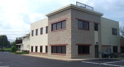 34 Scotch Rd, Ewing, NJ for lease Building Photo- Image 1 of 7