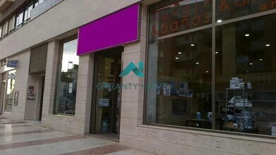 Commerce de détail dans Roquetas de Mar, Almería à louer Photo intérieure- Image 1 de 5