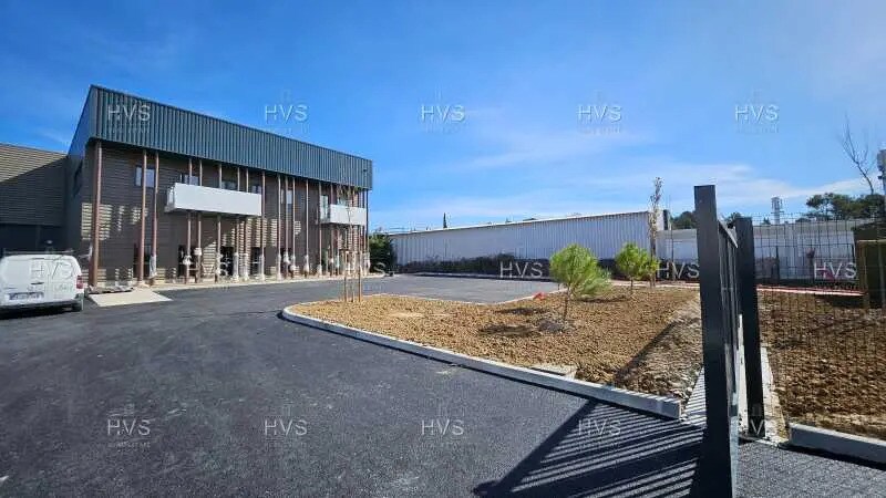 Flex in Venelles for lease - Building Photo - Image 1 of 16