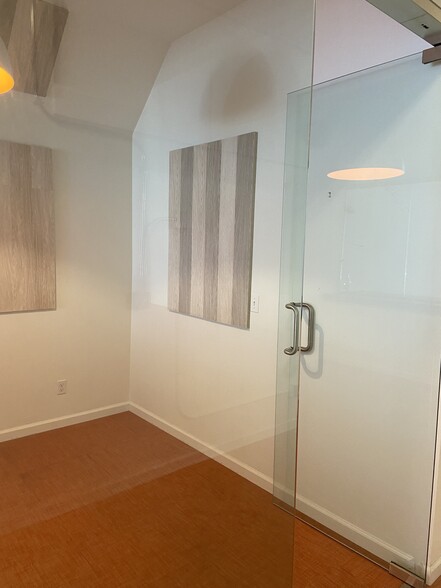 470A 14th St, San Francisco, CA for lease - Building Photo - Image 3 of 8