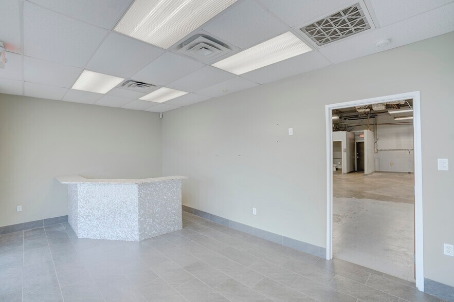 1617-1629 N Central Expy, Plano, TX à louer - Photo intérieure - Image 3 de 28