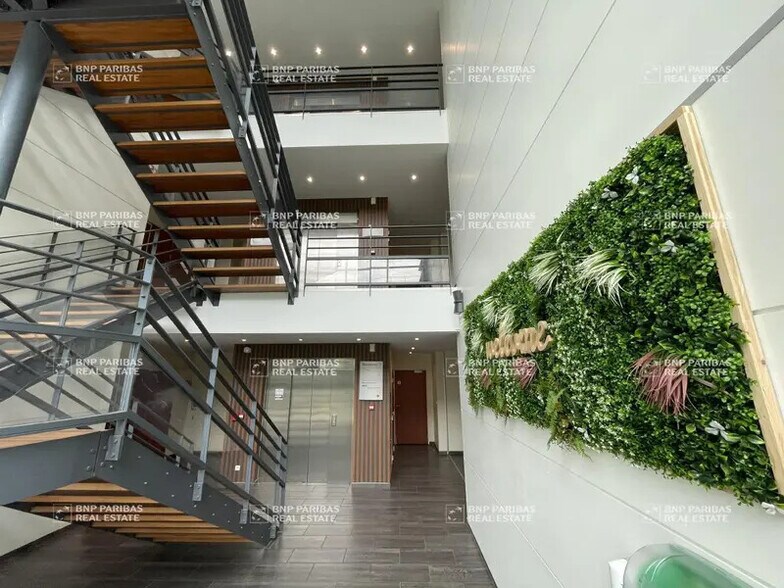 57 Avenue Du Général De Croutte, Toulouse for lease - Interior Photo - Image 3 of 26
