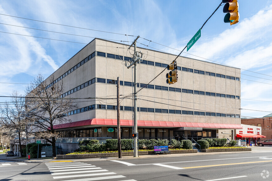 2200 21st Ave S, Nashville, TN à louer - Photo principale - Image 1 de 7