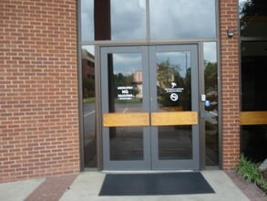 320 Executive Ct, Little Rock, AR for lease Building Photo- Image 2 of 2