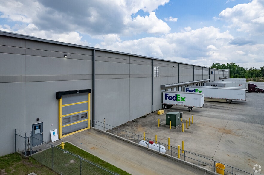 350 Morgan Lakes Industrial Blvd, Pooler, GA à louer - Photo du bâtiment - Image 2 de 11