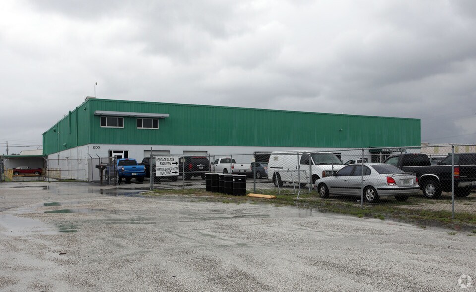 1200 Ogden Rd, Venice, FL à louer - Photo du bâtiment - Image 2 de 3