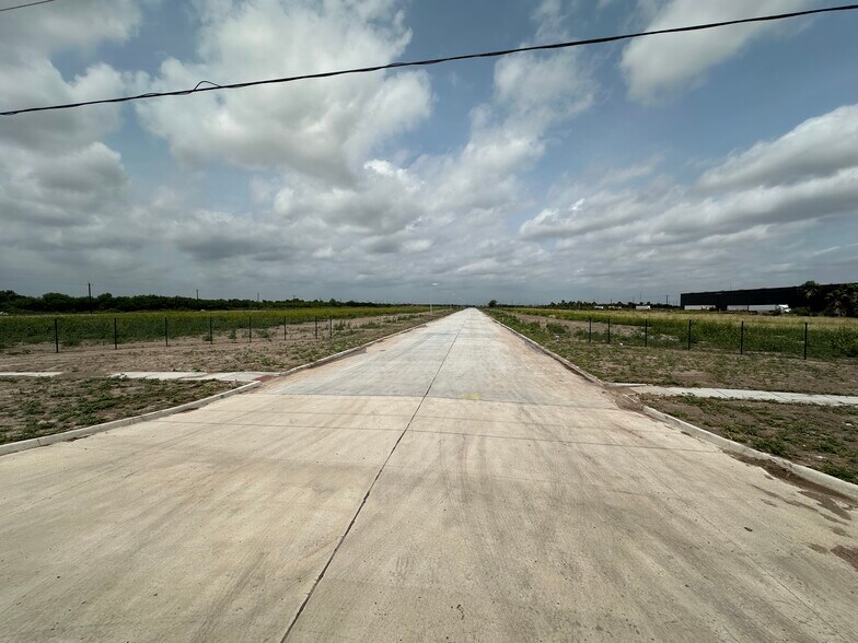 4900 Old 10th Street, McAllen, TX à vendre - Photo de construction - Image 3 de 3