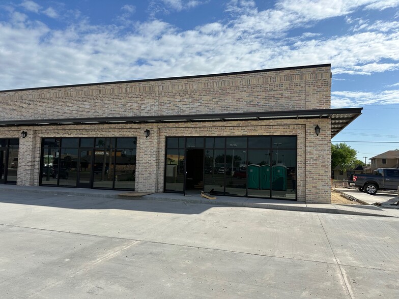 4343 E US Highway 83, Rio Grande City, TX for lease - Building Photo - Image 2 of 4