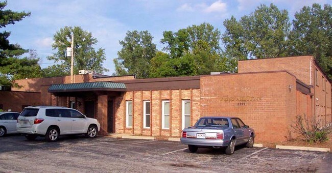 Plus de détails pour 2222 Mason Ln, Ballwin, MO - Local d'activités à louer