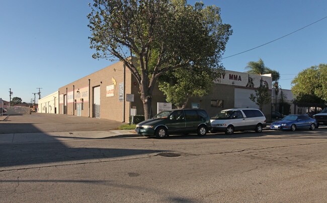 More details for 20918-20928 Osborne St, Canoga Park, CA - Industrial for Lease