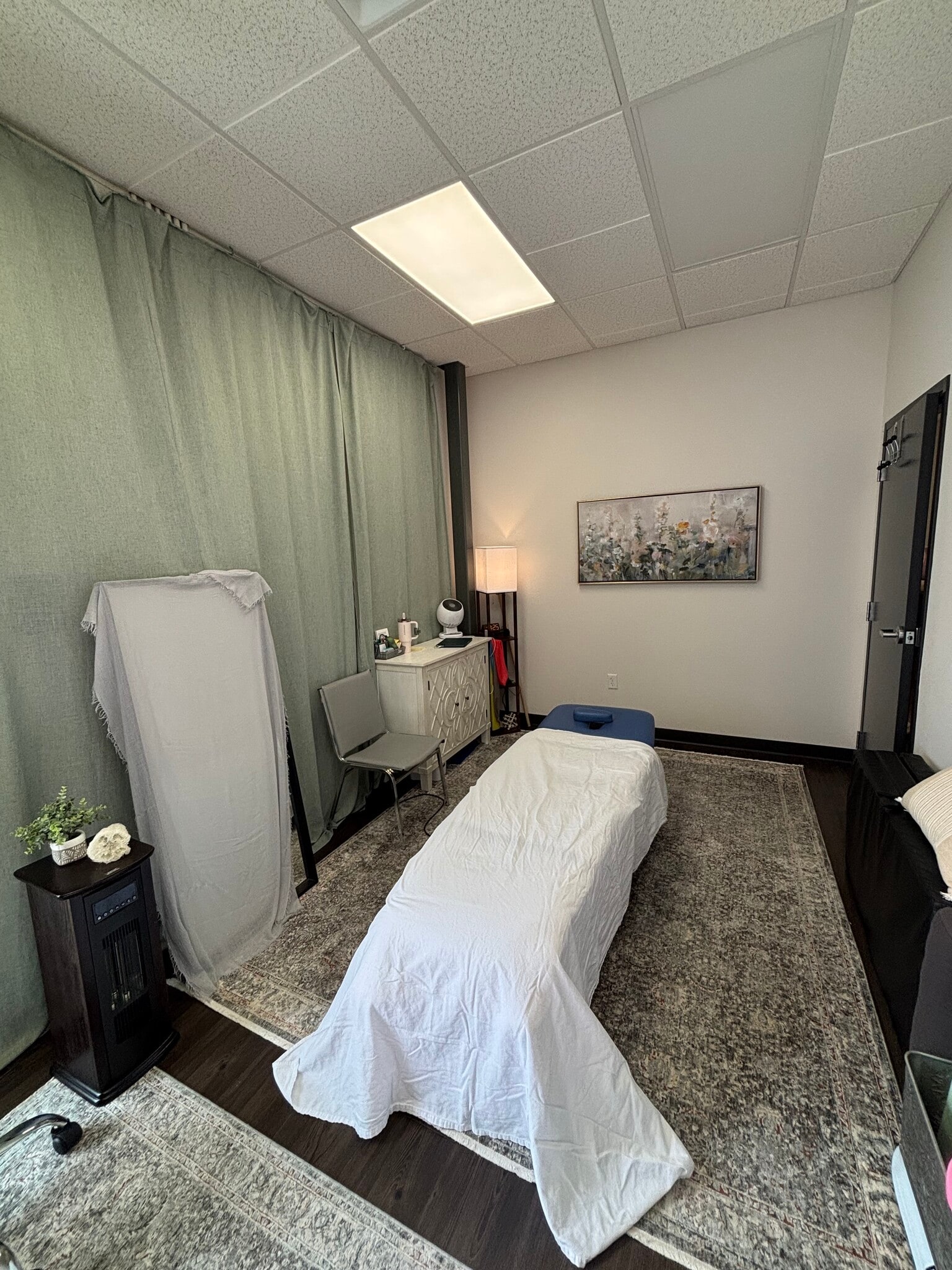 1314 N 205th St, Elkhorn, NE for lease Interior Photo- Image 1 of 3