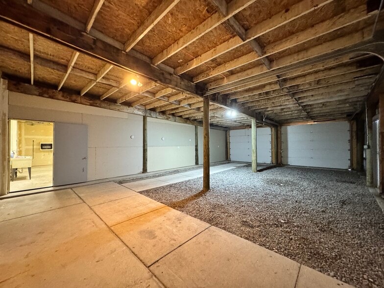 530 N Broadway Ave, Riverton, WY for sale - Interior Photo - Image 2 of 21