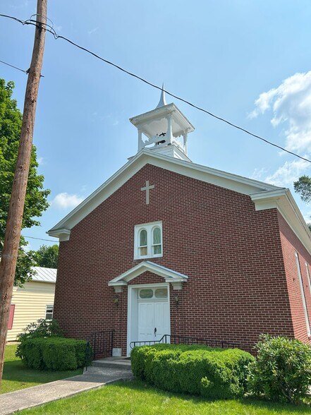 8995 Highland Turnpike, Mc Dowell, VA à vendre - Photo du bâtiment - Image 3 de 28