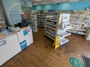 5 St Teilo St, Pontarddulais for lease Interior Photo- Image 1 of 4