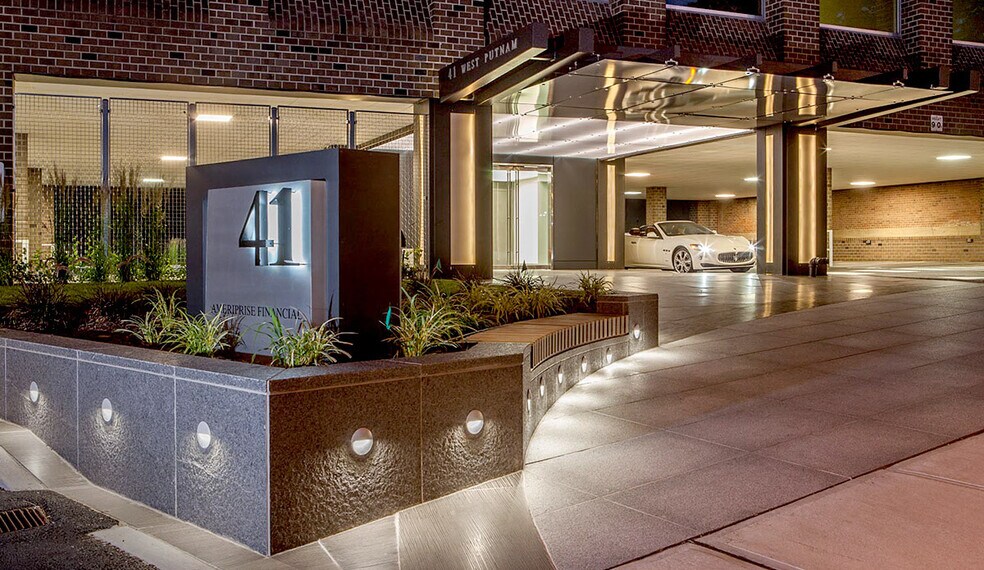 41 W Putnam Ave, Greenwich, CT for lease - Building Photo - Image 3 of 8