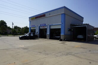 617 W Centerville Rd, Garland, TX for lease Interior Photo- Image 2 of 39