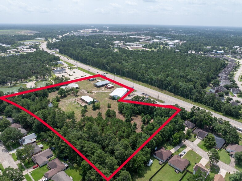 1211 N Loop 336 E, Conroe, TX à vendre - Aérien - Image 2 de 3