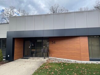 Plus de détails pour 34 Woodland Rd, Roseland, NJ - Bureau à louer