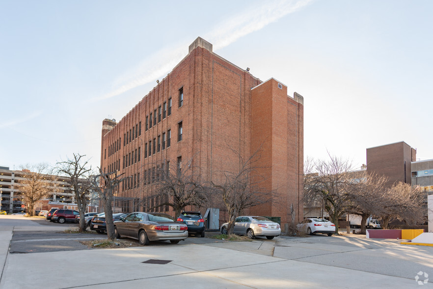 500 N Caroline St, Baltimore, MD à vendre - Photo du bâtiment - Image 1 de 1