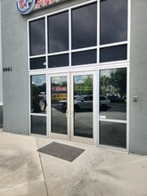 9961 Interstate Commerce Dr, Fort Myers, FL à louer Photo intérieure- Image 2 de 29