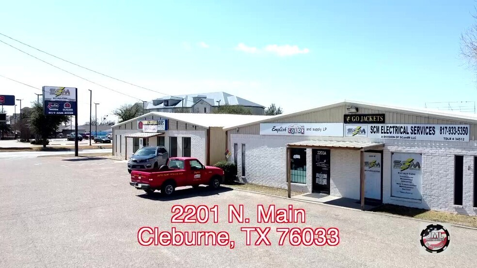 2201 N Main St, Cleburne, TX à louer - Vidéo sur l’inscription commerciale - Image 2 de 18