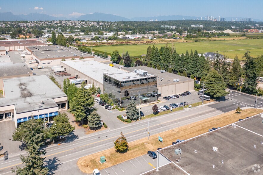 13955 Bridgeport Rd, Richmond, BC à louer - Photo du bâtiment - Image 3 de 7