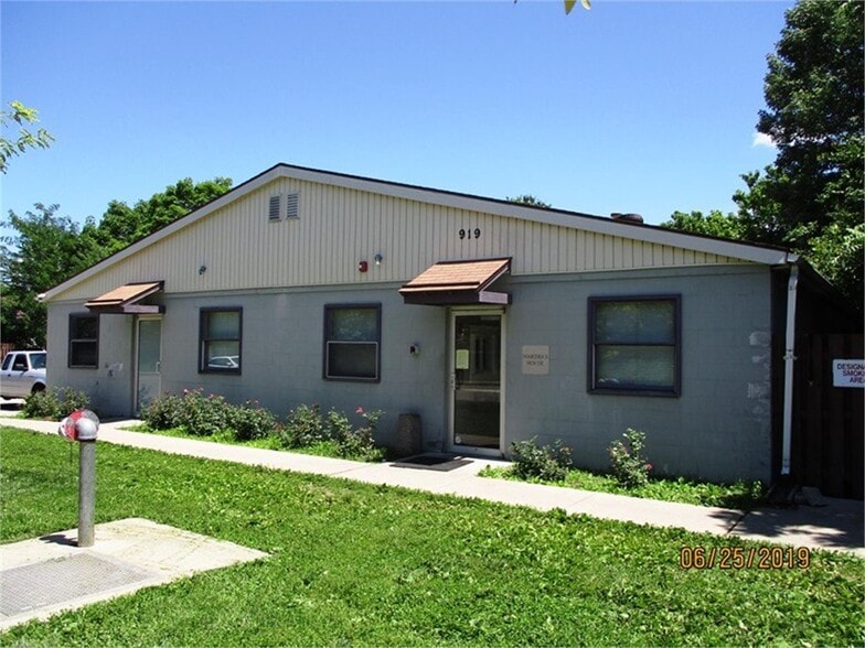 919 S Rogers St, Bloomington, IN for sale - Building Photo - Image 2 of 4