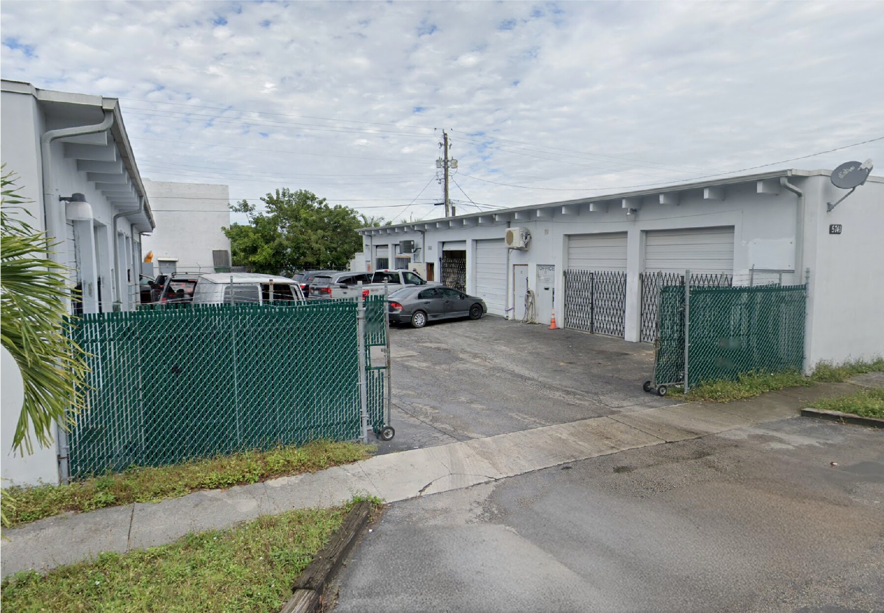 5741 Dawson St, Hollywood, FL à louer Photo du bâtiment- Image 1 de 11