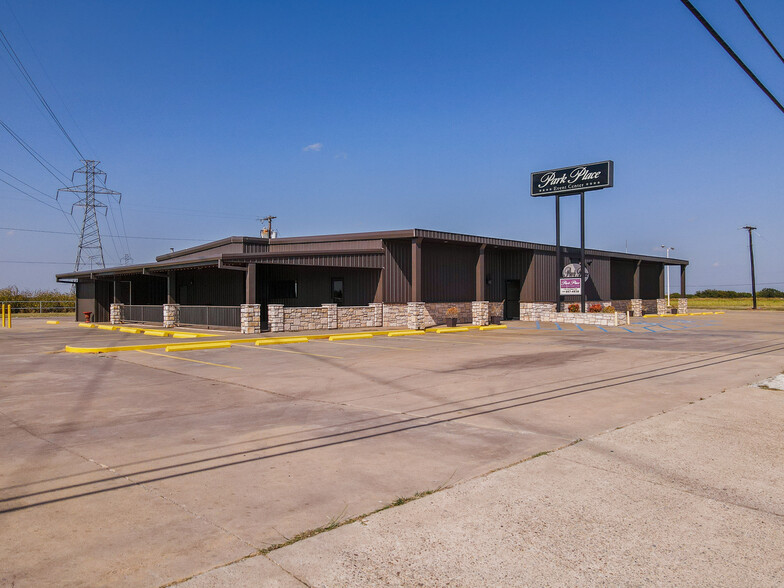 5400 Seymour Hwy, Wichita Falls, TX à vendre - Photo du bâtiment - Image 1 de 38