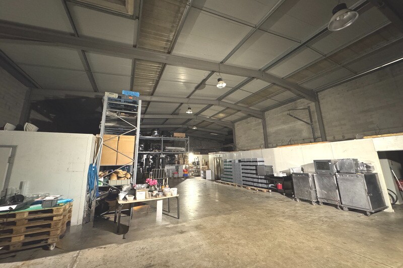 Flex in Montpellier for lease - Interior Photo - Image 2 of 12