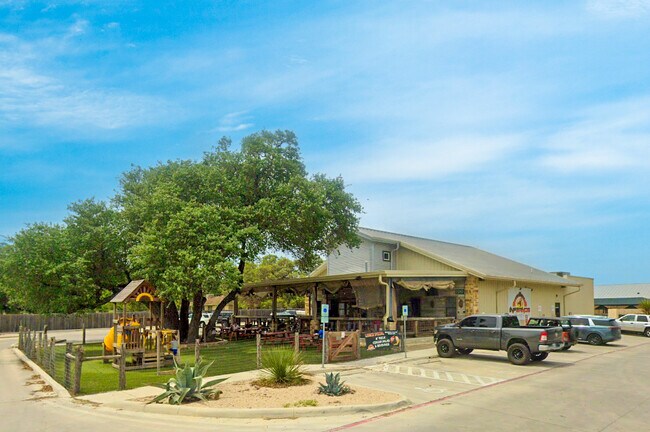 Plus de détails pour 1540 River Rd, Boerne, TX - Commerce de détail à vendre